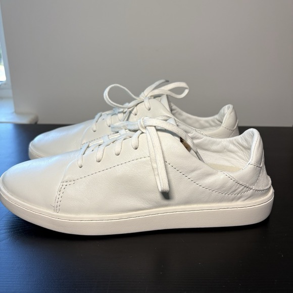 OluKai Shoes - New OluKai Pehuea Li 'ILi Women's 9 White Leather Low Top Sneakers Retail $120